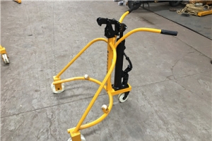你了解手動(dòng)油桶搬運(yùn)車(chē)的6個(gè)特點(diǎn)嗎？