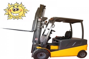 夏季如何正確使用電動(dòng)小型叉車？