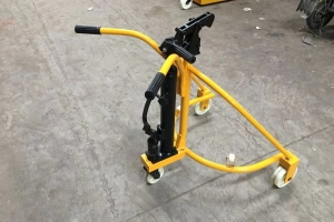 油桶搬運(yùn)車有哪些特點(diǎn)？