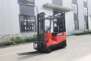 電動(dòng)叉車行駛系統(tǒng)的功能及組成